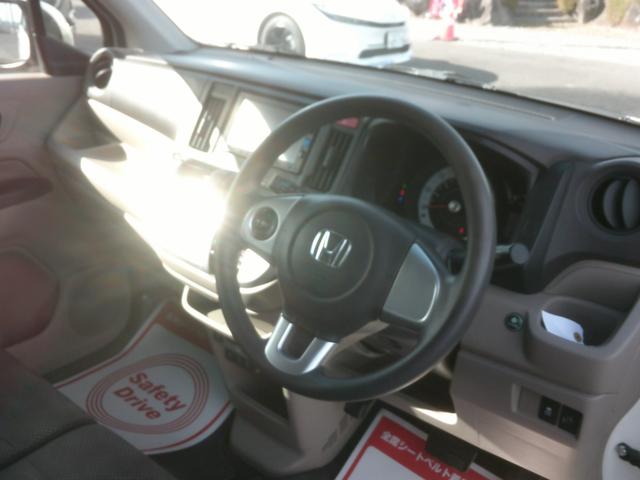 Ｎ－ＷＧＮ Ｇ　セール☆４ＷＤ　ナビテレビバックカメラ付き　ＥＴＣ付　ＡＢＳ’ＥＳＣ　アイドリングストップ　スマートキー　衝突安全ボディー　盗難防止付き　運転席助手席エアバック　プライバシーガラス　基本装備フル装備（3枚目）