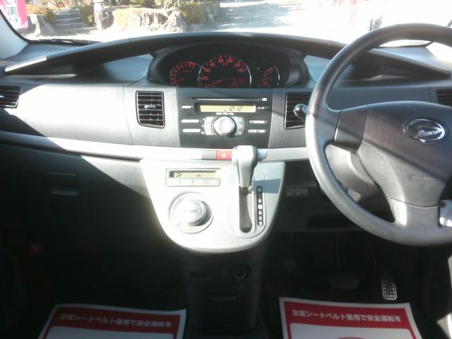 ムーヴ カスタム　ＸＣ　エディション　４ＷＤ　衝突安全ボディー　盗難防止付き　運転席助手席エアバック　ＡＢＳブレーキ　電各ミラー　スマートキー　ＨＩＤライト　純正オーディオ付き５ドア４人乗り　プライバシーガラスベンチシート基本装備フル装備（4枚目）