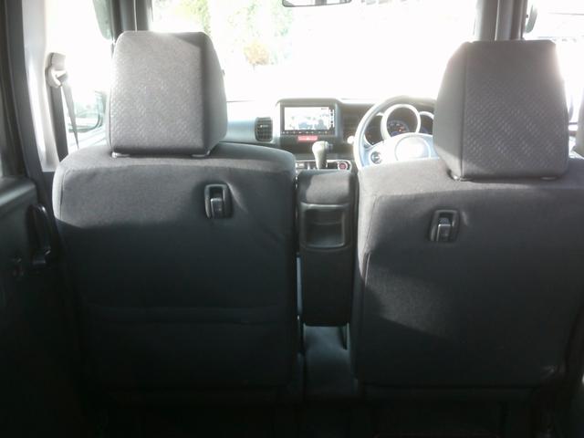 Ｎ－ＢＯＸカスタム Ｇ　４ＷＤ　両側スライドドア左パワースライドドア　ナビテレビバックカメラ付き　スマートキー　アイドリングストップ　ＡＢＳ’ＥＳＣ　衝突安全ボディー　運転席助手席エアバック　ＨＩＤライト　基本装備フル装備（6枚目）