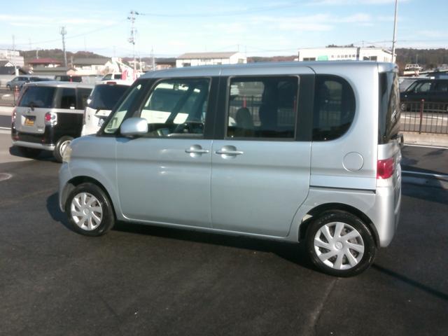 タント Ｌ　走行９１５４９キロ　衝突安全ボディー盗難防止付き　運転席助手席エアバック　ＡＢＳブレーキ　ナビテレビバック　キーレス付き　ベンチシート　５ドア４人乗り　４速オートマ車　プライバシーガラス（2枚目）