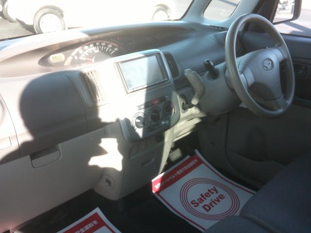 タント Ｌ　走行９１５４９キロ　衝突安全ボディー盗難防止付き　運転席助手席エアバック　ＡＢＳブレーキ　ナビテレビバック　キーレス付き　ベンチシート　５ドア４人乗り　４速オートマ車　プライバシーガラス（5枚目）