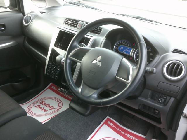 ｅＫカスタム Ｔ　４ＷＤ　走行１３６６６３キロ　バックカメラ　スマートキー　ＨＩＤライト　ＥＴＣ付　衝突安全ボディー盗難防止付き　運転席助手席エアバック　ＡＢＳブレーキ　電各ミラー　プライバシーガラス　基本装備フル装備（3枚目）