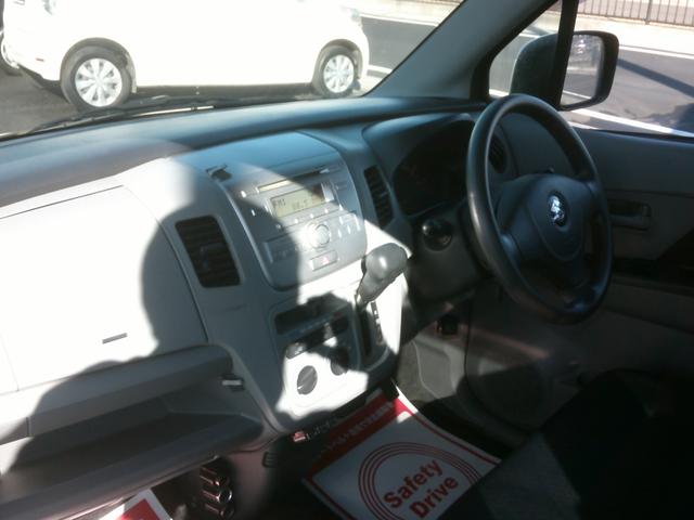 ワゴンＲ ＦＸ　４ＷＤ　フルフラット　シートヒーター　キーレス付き　衝突安全ボディー盗難防止付き　運転席助手席エアバック　ＡＢＳブレーキ　プライバシーガラス　ＥＴＣ付　５ドア４人乗り　基本装備フル装備（5枚目）