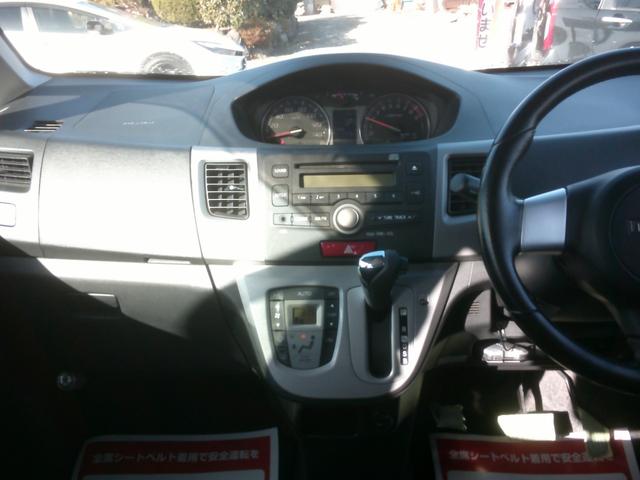 ムーヴ カスタム　ＲＳ　アイドリングストップ　スマートキー　ＨＩＤライト　衝突安全ボディー　運転席助手席エアバック　ＡＢＳブレーキ　プライバシーガラス　ベンチシートフルフラット　基本装備フル装備（4枚目）