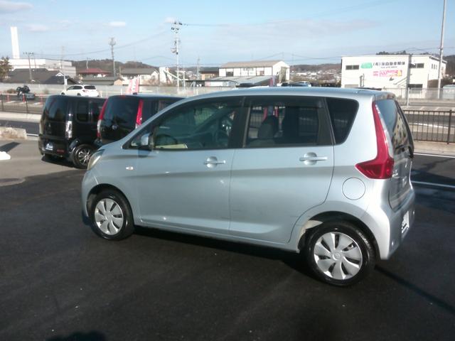 ｅＫワゴン Ｍ　４ＷＤ　基本装備フル装備　衝突安全ボディー盗難防止付き　運転席助手席エアバック　ＡＢＳブレーキ　アイドリングストップ　寒冷地仕様　純正オーディオ付き　プライバシーガラス　５ドア４人乗り（2枚目）