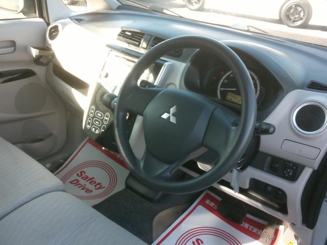 ｅＫワゴン Ｍ　４ＷＤ　基本装備フル装備　衝突安全ボディー盗難防止付き　運転席助手席エアバック　ＡＢＳブレーキ　アイドリングストップ　寒冷地仕様　純正オーディオ付き　プライバシーガラス　５ドア４人乗り（3枚目）