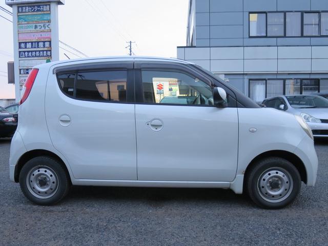 モコ Ｅ　ＦＯＵＲ　４ＷＤ・走８００００・ナビ・キーレス（4枚目）