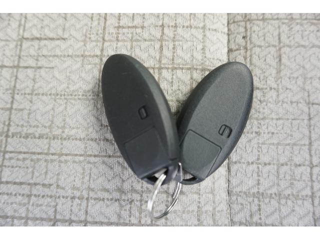 デイズ Ｘ　エマージェンシーブレーキ　アラウンドビューモニター　クリアランスソナー　ナビ　Ｂｌｕｅｔｏｏｔｈ　アイドリングストップ　オートエアコン　スマートキー　純正アルミホイール　禁煙車　１年保証・整備付（20枚目）