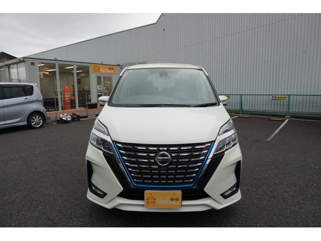 セレナ e-パワー ハイウェイスターV プロパイロット 両側パワースライド 後席モニター 純正大型ナビ アラウンドビューモニター シートヒーター&ステアリングヒーター ハンズフリースライドドア インナーミラー 禁煙車 1年保証・整備付(2枚目)