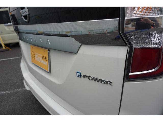 セレナ e-パワー ハイウェイスターV プロパイロット 両側パワースライド 後席モニター 純正大型ナビ アラウンドビューモニター シートヒーター&ステアリングヒーター ハンズフリースライドドア インナーミラー 禁煙車 1年保証・整備付(5枚目)