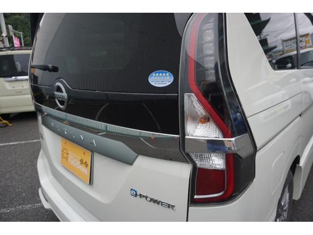 セレナ e-パワー ハイウェイスターV プロパイロット 両側パワースライド 後席モニター 純正大型ナビ アラウンドビューモニター シートヒーター&ステアリングヒーター ハンズフリースライドドア インナーミラー 禁煙車 1年保証・整備付(7枚目)