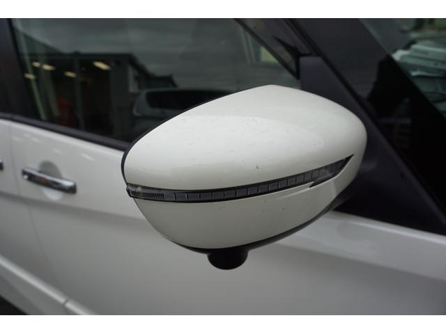 セレナ e-パワー ハイウェイスターV プロパイロット 両側パワースライド 後席モニター 純正大型ナビ アラウンドビューモニター シートヒーター&ステアリングヒーター ハンズフリースライドドア インナーミラー 禁煙車 1年保証・整備付(8枚目)