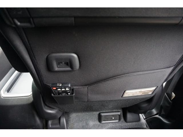 セレナ e-パワー ハイウェイスターV プロパイロット 両側パワースライド 後席モニター 純正大型ナビ アラウンドビューモニター シートヒーター&ステアリングヒーター ハンズフリースライドドア インナーミラー 禁煙車 1年保証・整備付(40枚目)