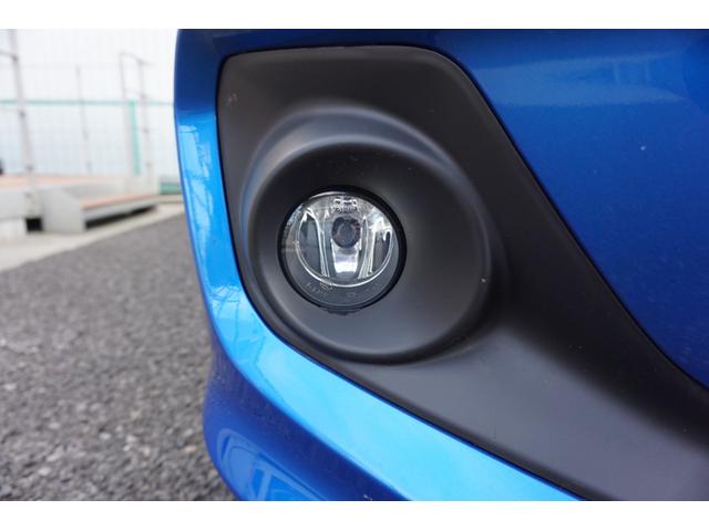 スイフト ハイブリッドＲＳ　衝突軽減ブレーキ　車線逸脱アラーム　横滑り抑制　アイドリングストップ　クルーズコントロール　パドルシフト　全方位カメラ　フルセグ　Ｂｌｕｅｔｏｏｔｈ　音楽録音　禁煙車　１年保証・整備付（12枚目）