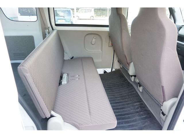 エブリイ ＰＣ　４ＷＤ　ハイルーフ　切り替え４ＷＤ　２ｎｄ発進　ナビ　バックカメラ　ＥＴＣ　５ＡＧＳ　パワーウインドウ　キーレス　１７型　オーバーヘッドコンソール　禁煙車　１年保証・整備付（15枚目）