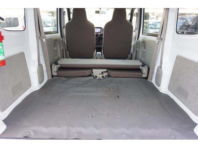 エブリイ ＰＣ　４ＷＤ　ハイルーフ　切り替え４ＷＤ　２ｎｄ発進　ナビ　バックカメラ　ＥＴＣ　５ＡＧＳ　パワーウインドウ　キーレス　１７型　オーバーヘッドコンソール　禁煙車　１年保証・整備付（24枚目）