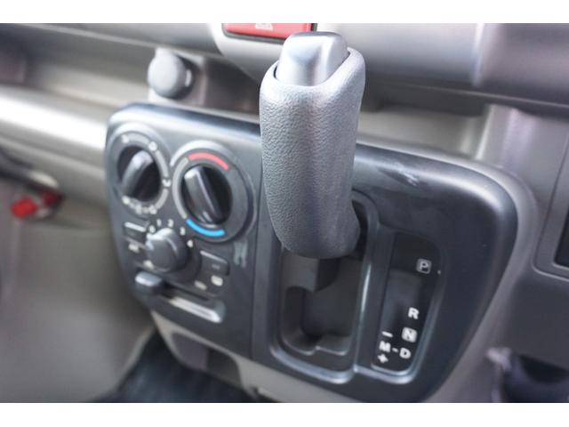 エブリイ ＰＣ　４ＷＤ　ハイルーフ　切り替え４ＷＤ　２ｎｄ発進　ナビ　バックカメラ　ＥＴＣ　５ＡＧＳ　パワーウインドウ　キーレス　１７型　オーバーヘッドコンソール　禁煙車　１年保証・整備付（33枚目）