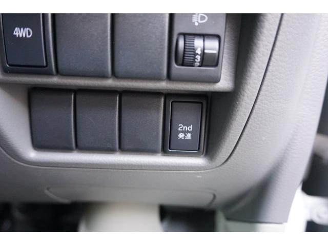 エブリイ ＰＣ　４ＷＤ　ハイルーフ　切り替え４ＷＤ　２ｎｄ発進　ナビ　バックカメラ　ＥＴＣ　５ＡＧＳ　パワーウインドウ　キーレス　１７型　オーバーヘッドコンソール　禁煙車　１年保証・整備付（36枚目）