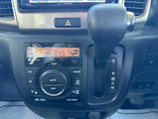 スペーシアカスタムZ ターボ 4WD 地デジナビ Bluetooth機能 エンジンスターター 両側電動スライドドア パドルシフト マニュアルモード ETC アイドリングストップ シートヒーター オートライト ステアリングリモコン(10枚目)