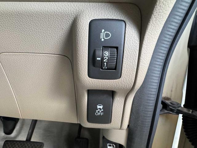 N-BOX G・Lパッケージ 4WD 2トーンカラー ナビ バックカメラ TV ETC 片側電動スライドドア シートヒーター 横滑り防止装置 プッシュスタート スマートキー(15枚目)