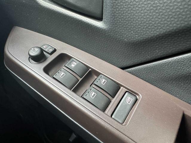 タンク G 4WD 両側電動スライドドア ナビ TV Bluetooth バックカメラ エンジンスターター 衝突被害軽減ブレーキ 障害物センサー クルーズコントロール シートヒータ ユーザー買取車 ワンオーナー(20枚目)