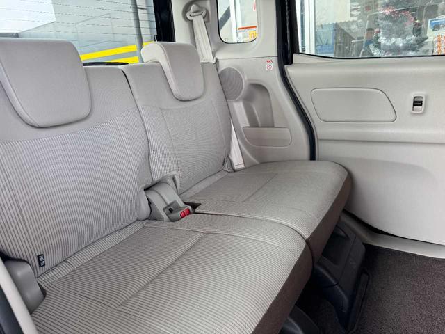 デイズルークス Ｘ　４ＷＤ　衝突被害軽減システム　横滑り防止装置　アイドリングストップ　キーレス　ステアリングリモコン（18枚目）