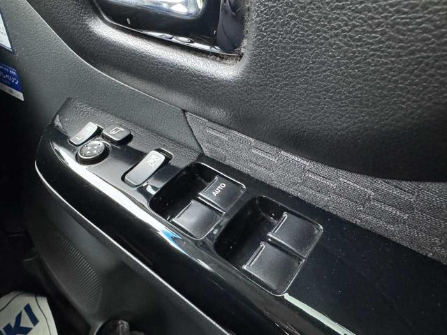 スペーシアカスタム ＴＳ　４ＷＤ　ターボ　両側電動スライドドア　スマートキー　プッシュスタート　ＥＴＣ　アイドリングストップ　オートライト（14枚目）