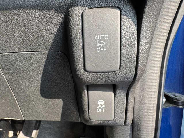 N-BOXカスタム G・ターボLパッケージ 4WD ナビ バックカメラ Bluetooth機能 両側電動スライドドア マニュアルモード パドルシフト クルーズコントロール ステアリングリモコン 横滑り防止装置 オートライト ETC(19枚目)