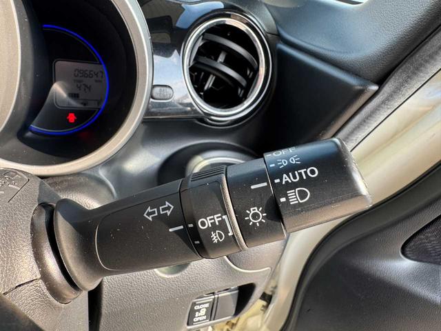 N-BOXカスタム G・Lパッケージ 4WD ナビ ワンセグTV バックカメラ 片側電動スライドドア オートライト 横滑り防止装置 スマートキー ステアリングリモコン(13枚目)