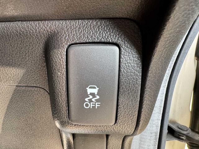 N-BOXカスタム G・Lパッケージ 4WD ナビ ワンセグTV バックカメラ 片側電動スライドドア オートライト 横滑り防止装置 スマートキー ステアリングリモコン(15枚目)