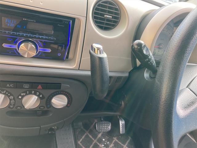 L 4WD キーレスエントリー 電動格納ミラー ベンチシート AT 盗難防止システム CD USB ミュージックプレイヤー接続可 アルミホイール 衝突安全ボディ エアコン パワーステアリング(8枚目)