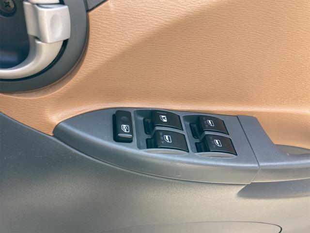 L 4WD キーレスエントリー 電動格納ミラー ベンチシート AT 盗難防止システム CD USB ミュージックプレイヤー接続可 アルミホイール 衝突安全ボディ エアコン パワーステアリング(10枚目)
