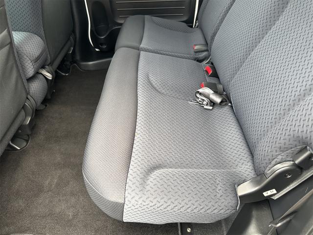 モビリオスパイク Ｗ　４ＷＤ　パワースライドドア　キーレス　パドルシフト　ＨＩＤ　ホワイトリボンタイヤ　　ＥＴＣ　オートエアコン（41枚目）