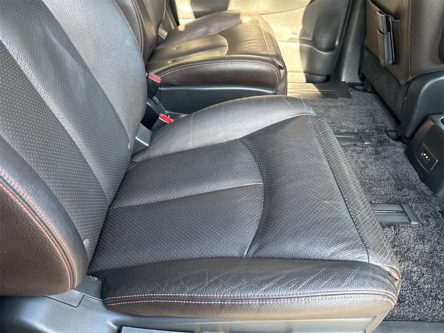 エルグランド ３５０ハイウェイスタープレミアム　４ＷＤ　サンルーフ　ローダウン　２０インチＡＷ　両側パワースライドドア　パワーバックドア　スマートキー　ＨＩＤ　レザーシート　シートヒーター（47枚目）