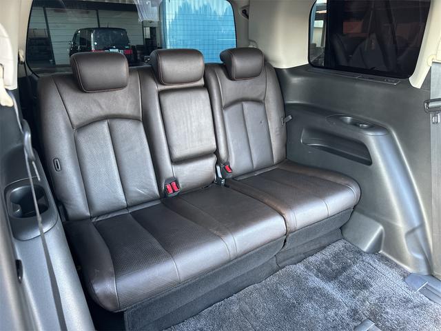 エルグランド ３５０ハイウェイスタープレミアム　４ＷＤ　サンルーフ　ローダウン　２０インチＡＷ　両側パワースライドドア　パワーバックドア　スマートキー　ＨＩＤ　レザーシート　シートヒーター（52枚目）