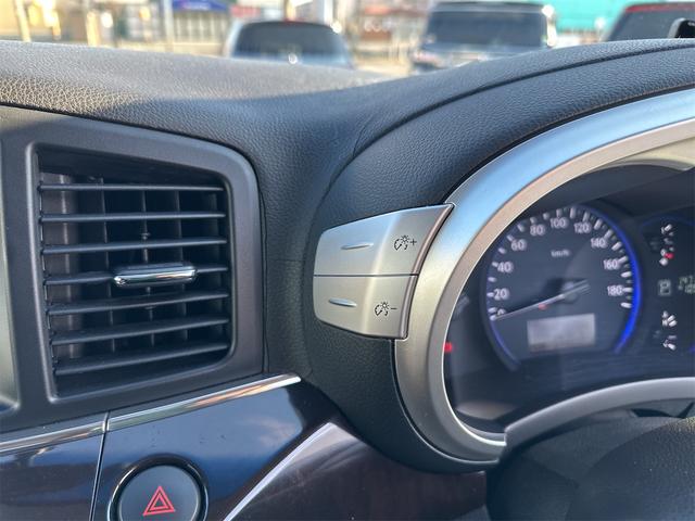 エルグランド ３５０ハイウェイスタープレミアム　４ＷＤ　サンルーフ　ローダウン　２０インチＡＷ　両側パワースライドドア　パワーバックドア　スマートキー　ＨＩＤ　レザーシート　シートヒーター（71枚目）