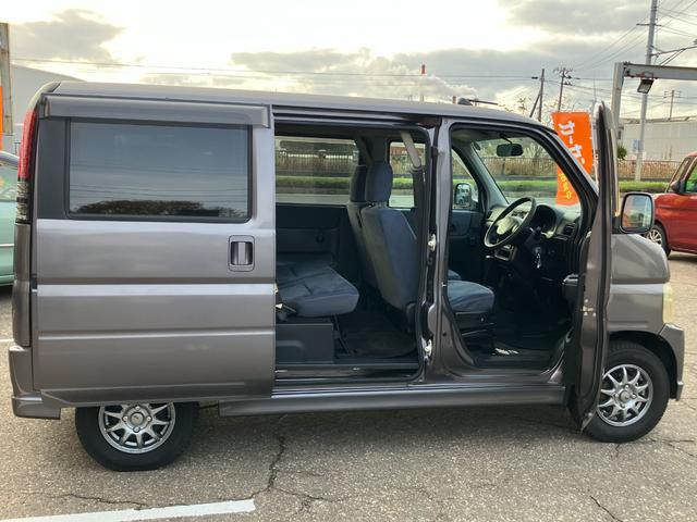 バモス M 4WD 両側スライドドア エアコン パワステ リアヒーター(10枚目)