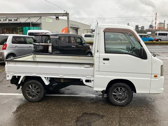 サンバートラック ＴＣ　４ＷＤ　オートマ　エアコン　パワステ（4枚目）