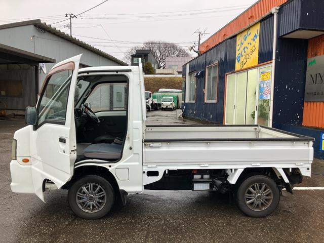 サンバートラック ＴＣ　４ＷＤ　オートマ　エアコン　パワステ（10枚目）