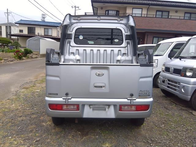 ハイゼットカーゴ 　デッキバン・４ＷＤ・５Ｆマニュアル・≪車検２年付≫・走行６４０００キロ（3枚目）