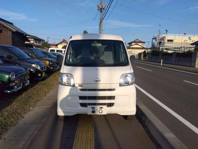 ハイゼットカーゴ デラックスリミテッド　デラックス・ハイルーフ・車検２付・４ＷＤ・走行７５０００キロ（3枚目）