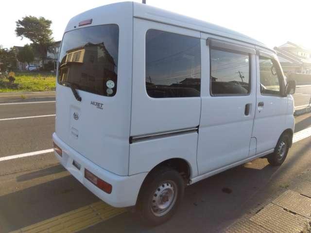 ハイゼットカーゴ デラックスリミテッド　デラックス・ハイルーフ・車検２付・４ＷＤ・走行７５０００キロ（7枚目）