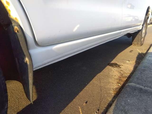 ハイゼットカーゴ デラックスリミテッド　デラックス・ハイルーフ・車検２付・４ＷＤ・走行７５０００キロ（20枚目）