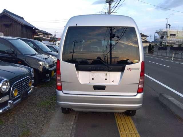 サンバーバン トランスポーター ≪車検2年付≫・5Fマニュアル・切替4WD・タイベル交換ステッカー有り(9枚目)