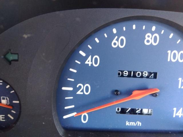 プレオ Ｆリミテッド　車検９年２月・５Ｆマニュアル・４ＷＤ（4枚目）