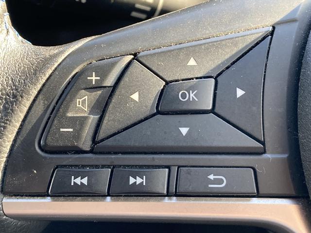セレナ オーテック　セーフティパッケージ　４ＷＤ　プロパイロット　追突防止装置　誤発進防止装置　横滑り防止装置　純正９インチフルセグナビ　Ｂｌｕｔｅｔｏｏｔｈ接続　全方位モニター　両側自動ドア　レーダークルーズ　シートヒーター　ＬＥＤライト（19枚目）