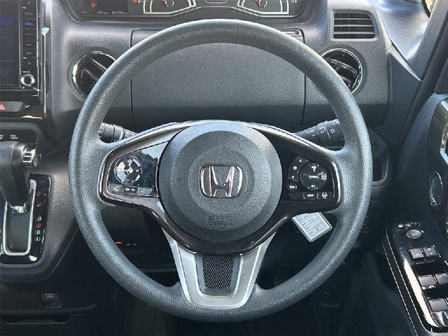 N-BOXカスタム G・Lホンダセンシング 4WD 純正8インチフルセグメモリーナビ 両側電動スライドドア 衝突被害軽減システム バックカメラ ETC LEDヘッドライト オートライト スマートキー レーンアシスト シートヒーター(14枚目)