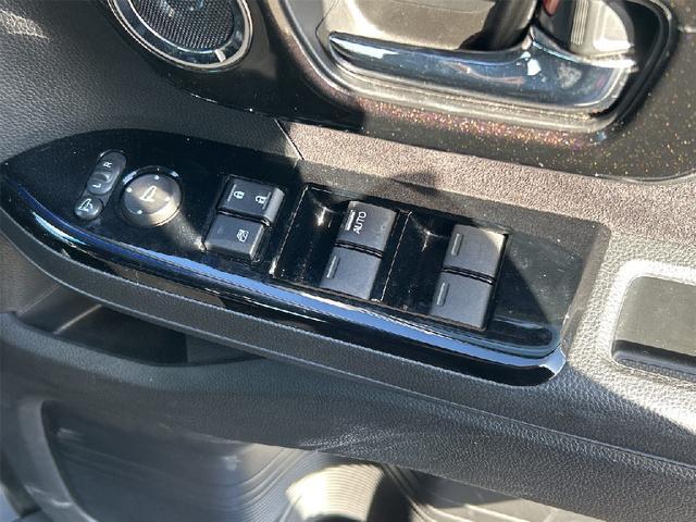 N-BOXカスタム G・Lホンダセンシング 4WD 純正8インチフルセグメモリーナビ 両側電動スライドドア 衝突被害軽減システム バックカメラ ETC LEDヘッドライト オートライト スマートキー レーンアシスト シートヒーター(27枚目)