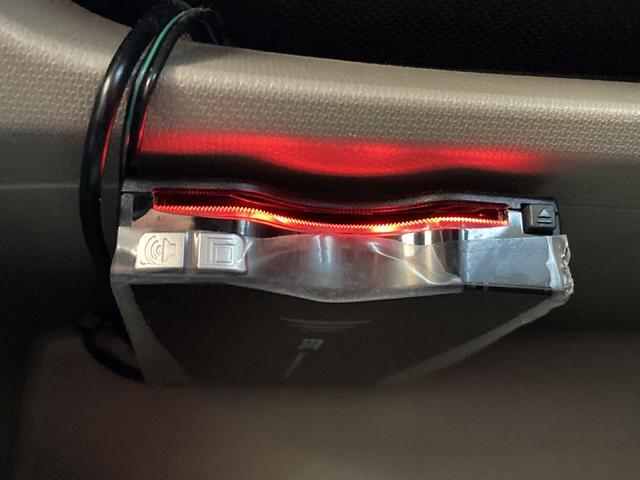 当店は常時８０台の在庫を展示しているハイブリッドカー専門店です。当社独自の中古ハイブリッドカー呼称「Ｒｅ：ＨＹＢＲＩＤ」。厳しい条件をクリアした確かな商品をお客様にお届けします。