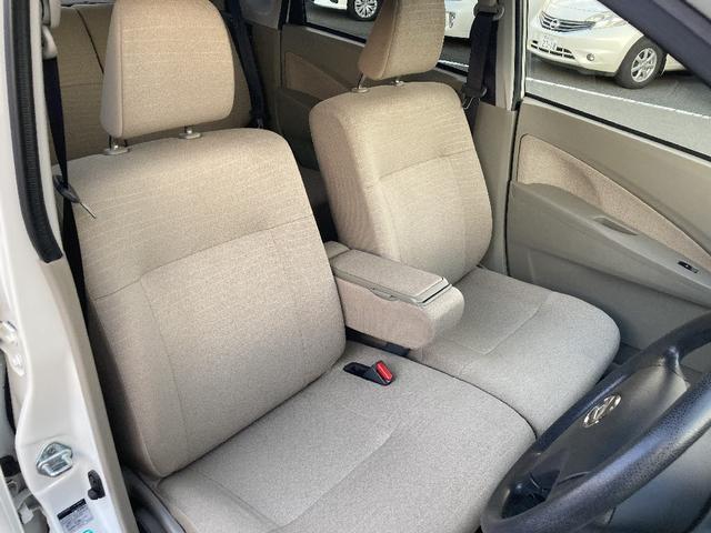 当店は最新鋭の設備を完備した大型工場併設店です☆車検・点検などオーナー様の信頼を得られるよう日々整備士達は努力を欠かしません。ハイブリッドに関する知識や診断機など確りご用意し安心をお届けします☆